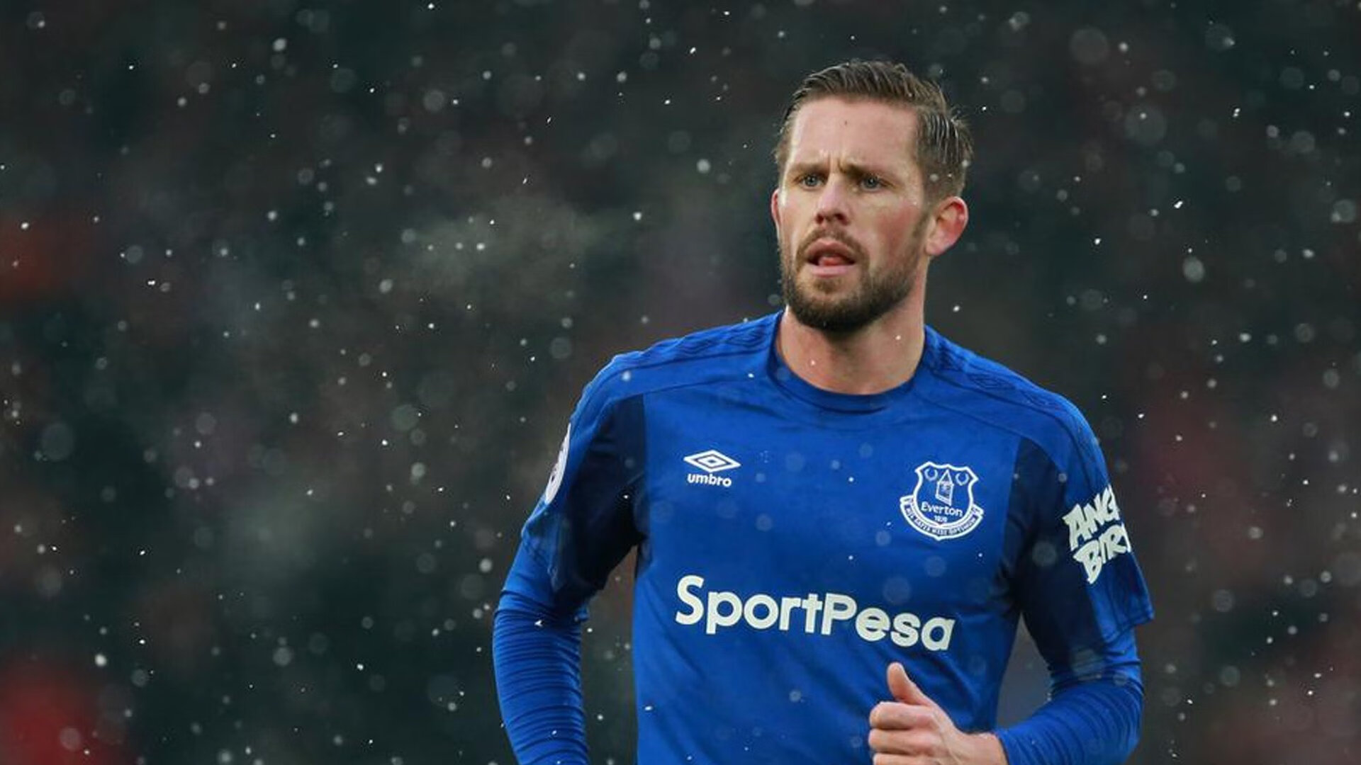 “胡利安·门德斯：阿根廷美洲狮队的传球与进攻之星，未来无可限量”