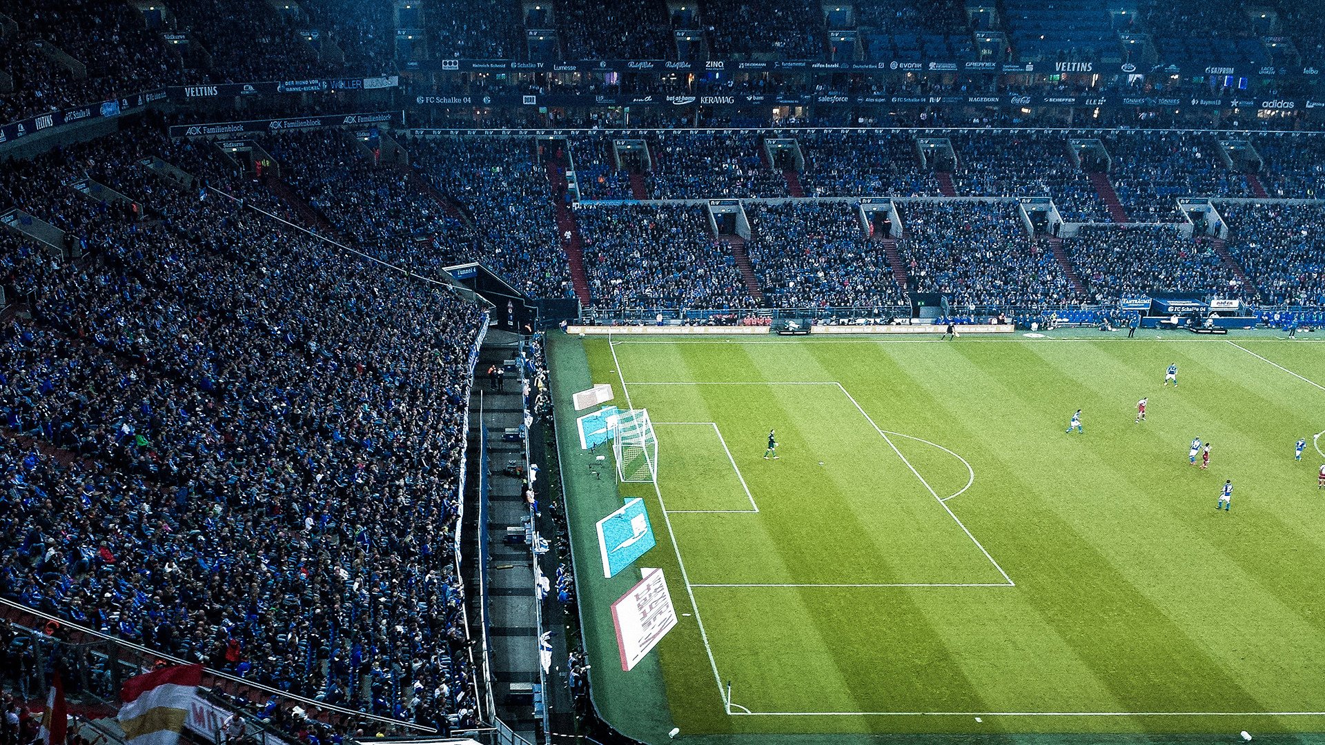 中国足球国家队调整训练内容应对高强度对抗，中国足球队训练视频